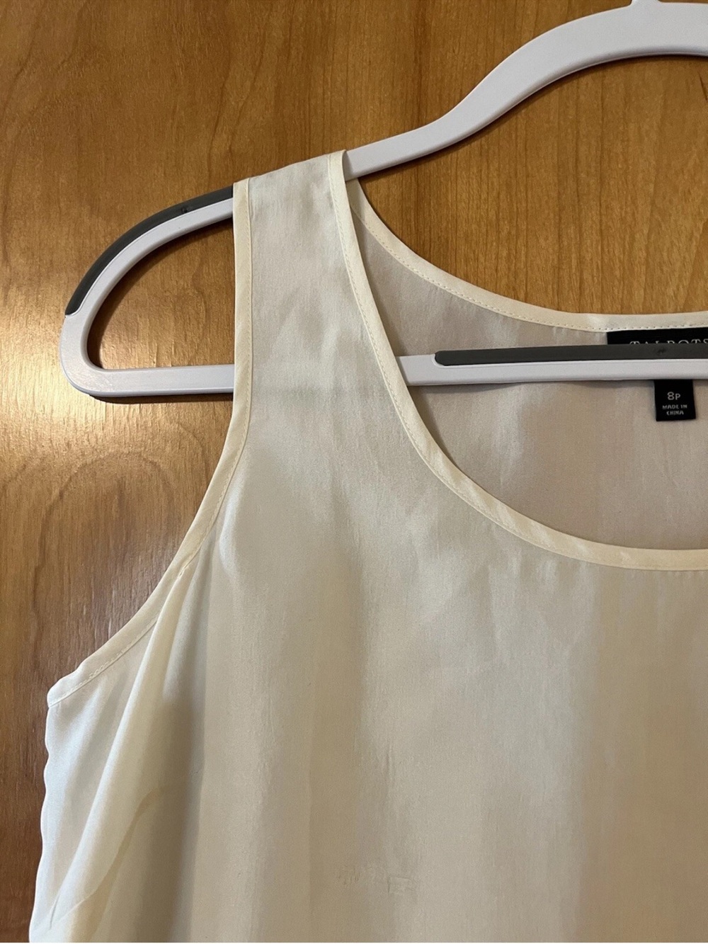 Talbots Sleeveless Top Tank Shirt Cream 100% Silk Women’s Size Petite 8P - Picture 2 of 5